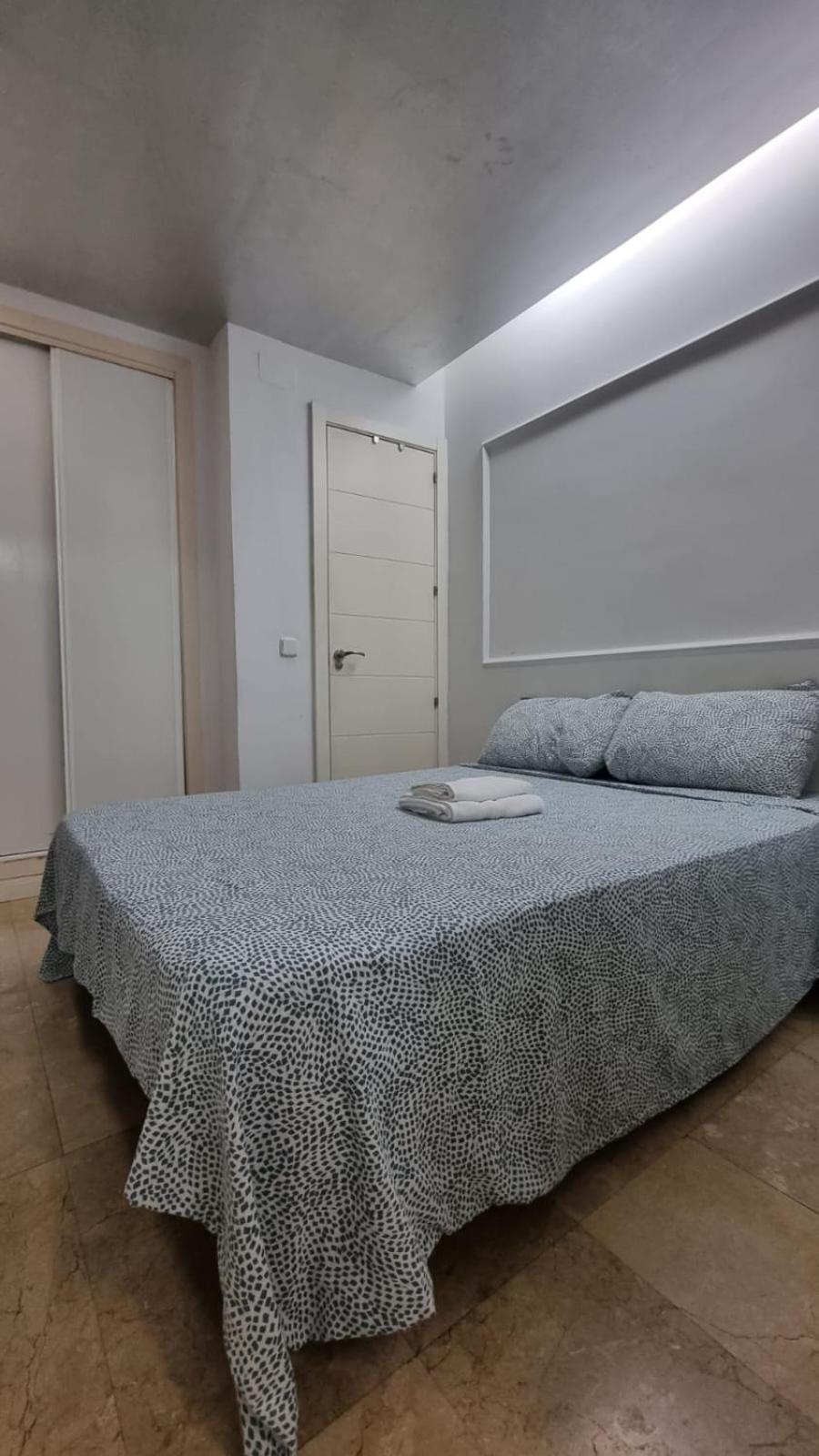 Mini Apartamento Lovely Chueca 马德里 外观 照片